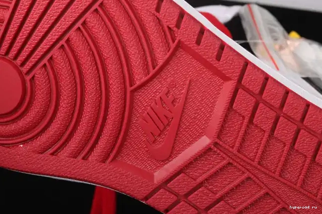 1 High Air OG Jordan 555088-062 Bloodline 0504
